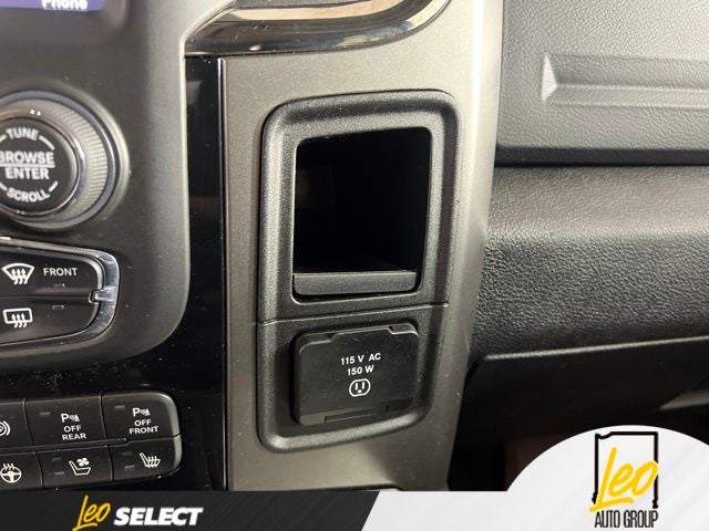 2018 RAM 2500 Laramie Crew Cab 4x4 6'4' Box