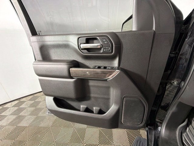 2020 Chevrolet Silverado 1500 4WD Crew Cab Short Bed LTZ
