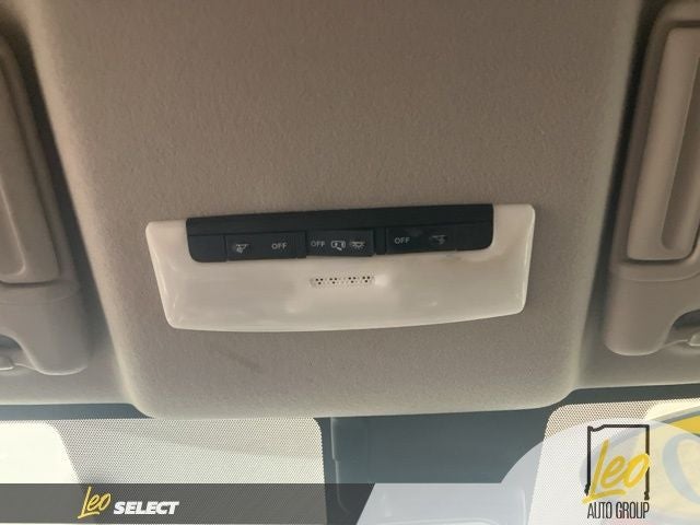 2020 Nissan Versa SR Xtronic CVT