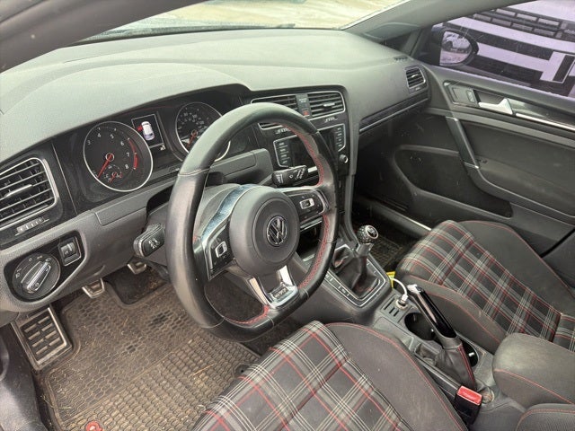 2015 Volkswagen Golf GTI 2.0T S 4-Door