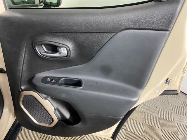 2017 Jeep Renegade Deserthawk 4x4