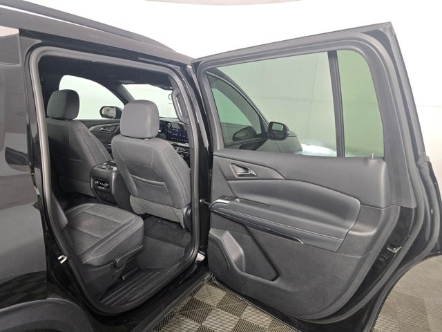 2025 Chevrolet Traverse LT 2LT