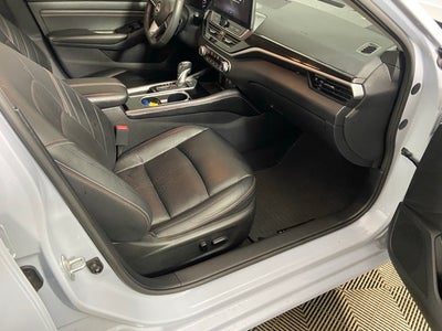 2023 Nissan Altima SR