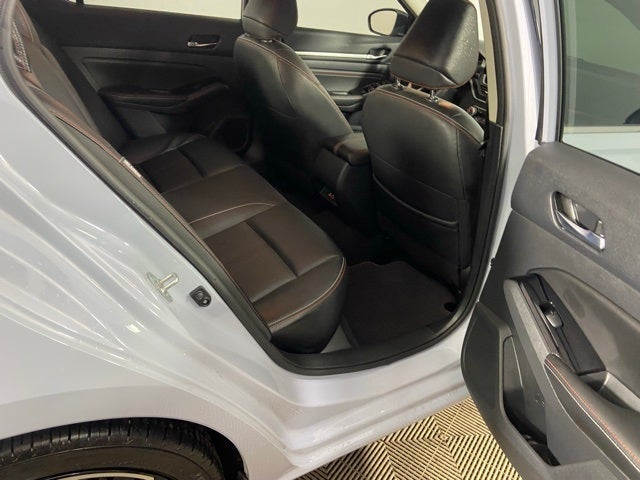 2023 Nissan Altima SR