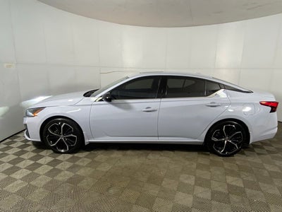 2023 Nissan Altima SR