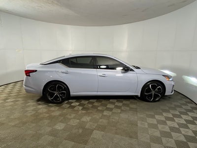 2023 Nissan Altima SR