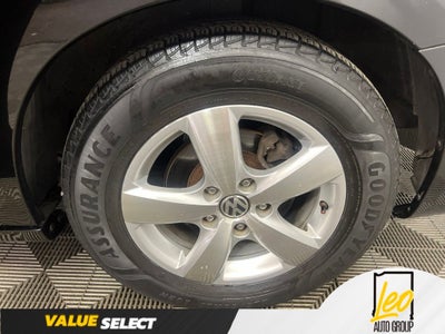 2010 Volkswagen Routan SEL