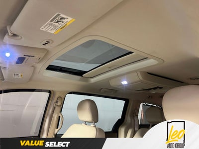 2010 Volkswagen Routan SEL