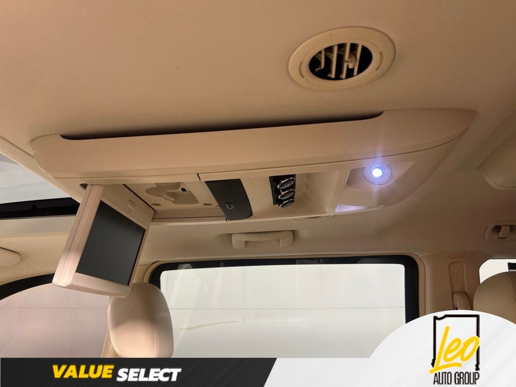 2010 Volkswagen Routan SEL
