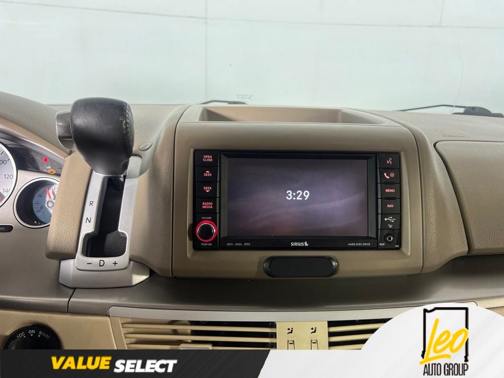2010 Volkswagen Routan SEL