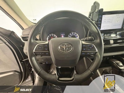 2021 Toyota Highlander LE