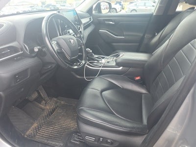 2020 Toyota Highlander Hybrid XLE