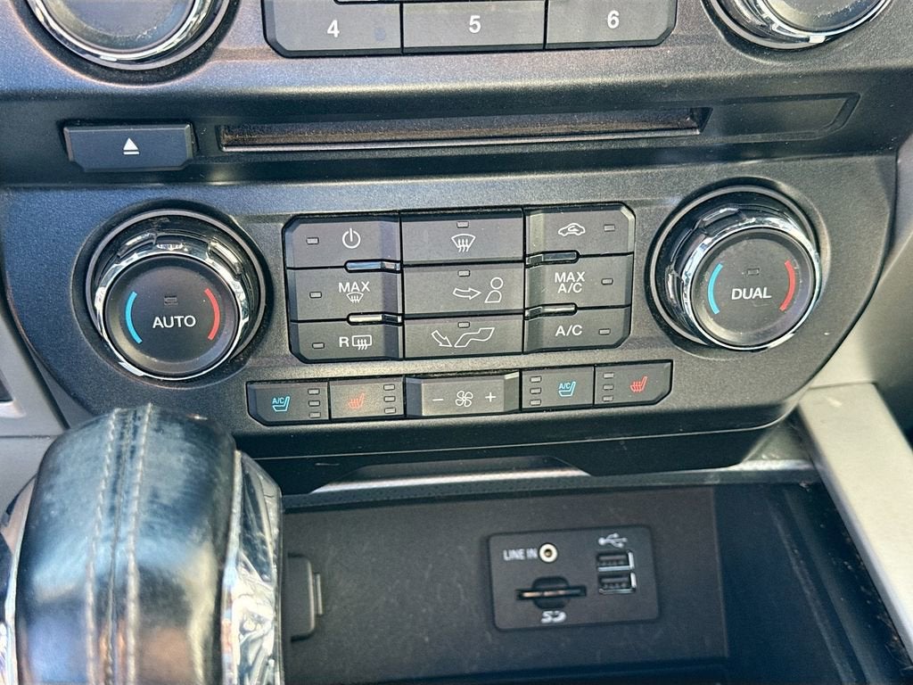 2015 Ford F-150 XLT w/HD Payload Pkg