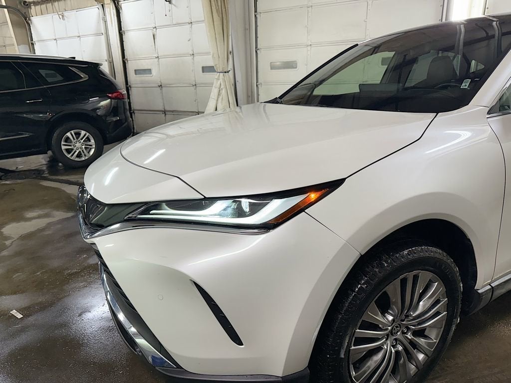 2021 Toyota Venza LE