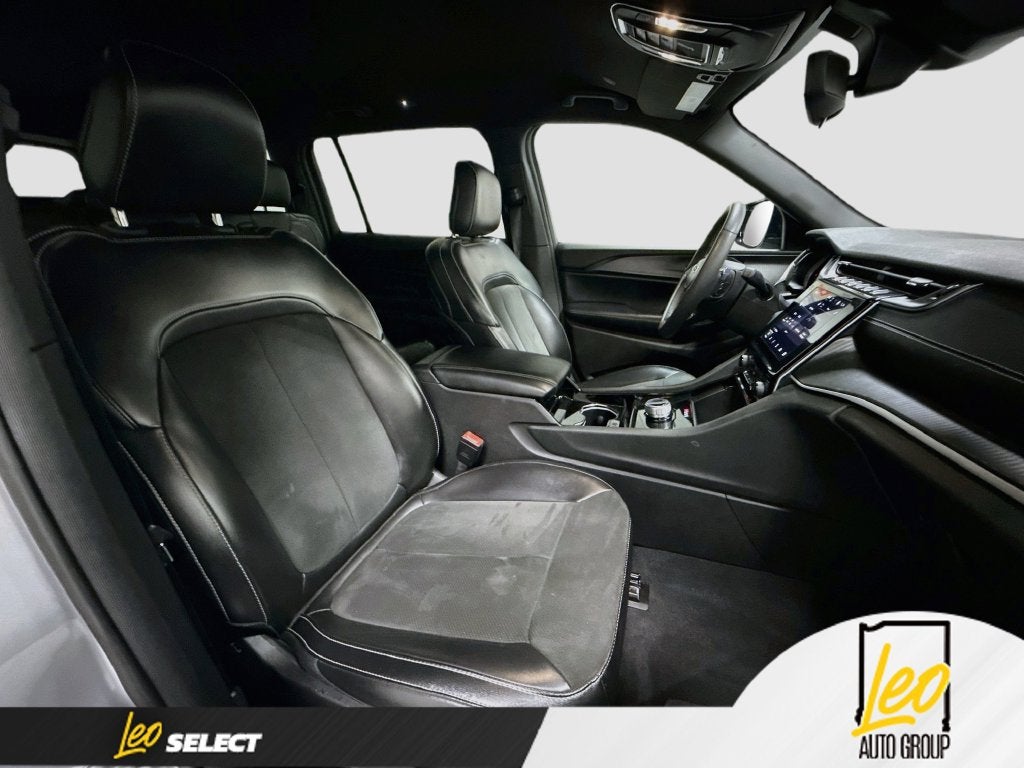 2023 Jeep Grand Cherokee L Altitude 4x4