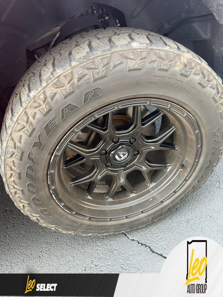 2019 RAM 1500 Laramie Crew Cab 4x4 5'7" Box