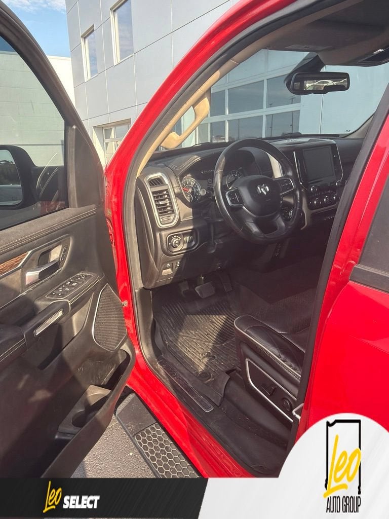 2019 RAM 1500 Laramie Crew Cab 4x4 5'7" Box