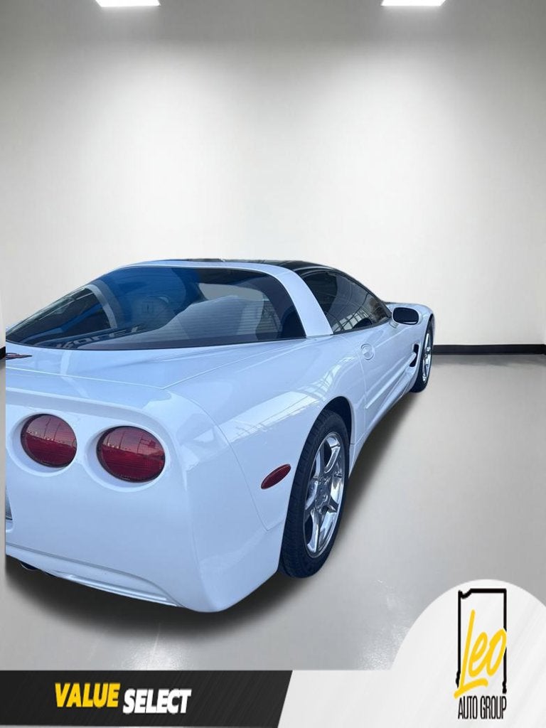 2004 Chevrolet Corvette 2dr Cpe