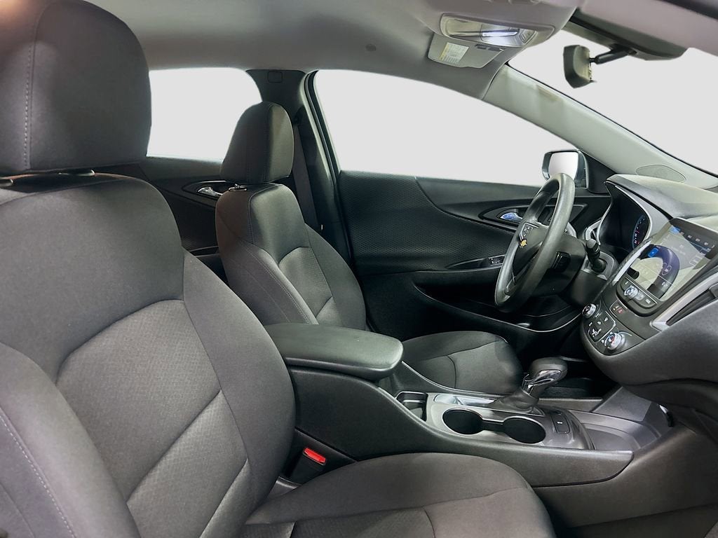 2022 Chevrolet Malibu LS