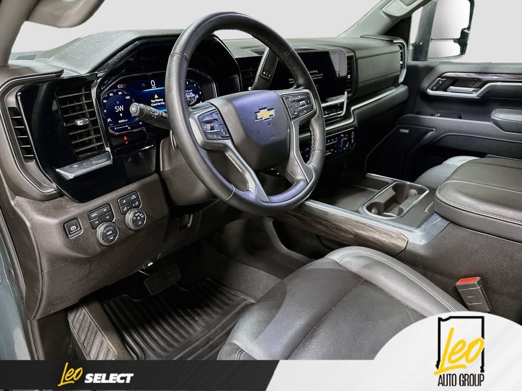 2025 Chevrolet Silverado 3500 HD LTZ