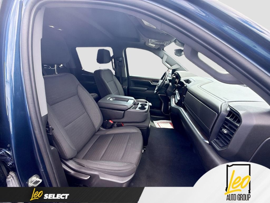 2022 Chevrolet Silverado 1500 LT (2FL)