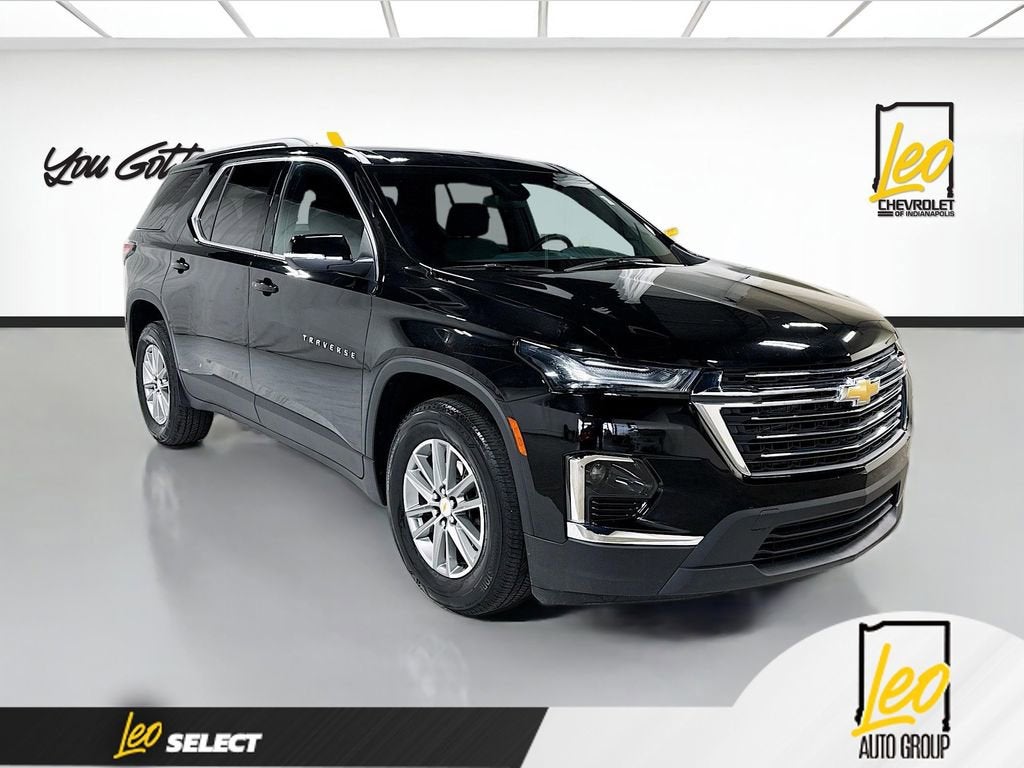 2023 Chevrolet Traverse LT Cloth