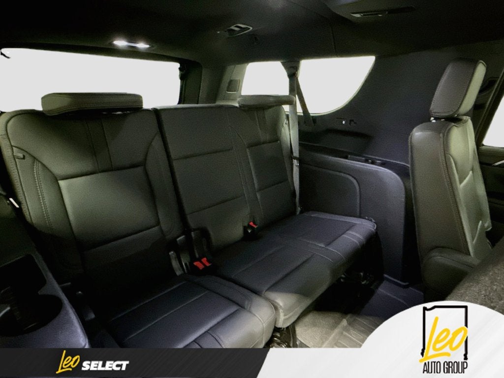 2023 Chevrolet Suburban RST