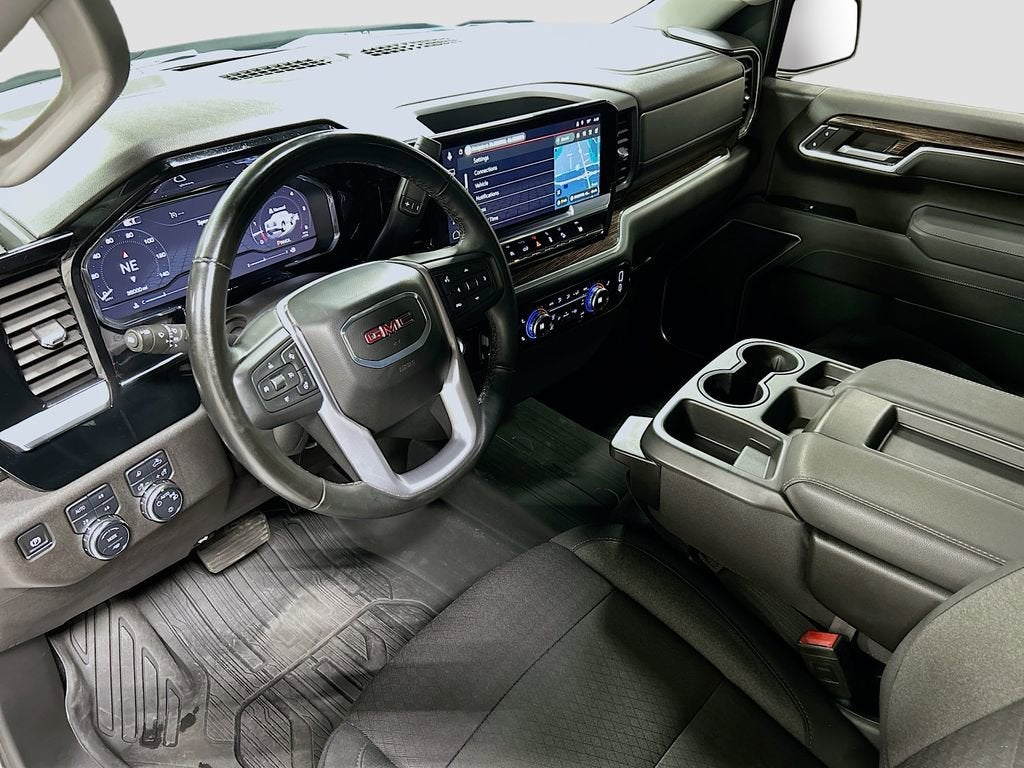 2025 GMC Sierra 1500 SLE