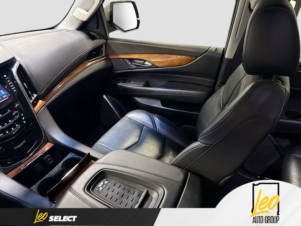 2017 Cadillac Escalade Luxury
