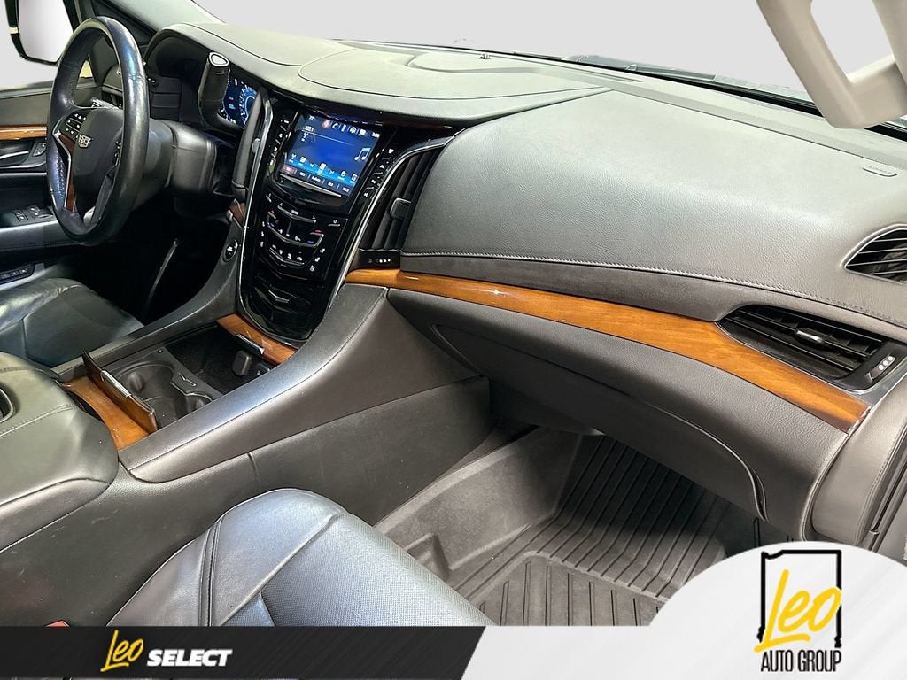 2017 Cadillac Escalade Luxury