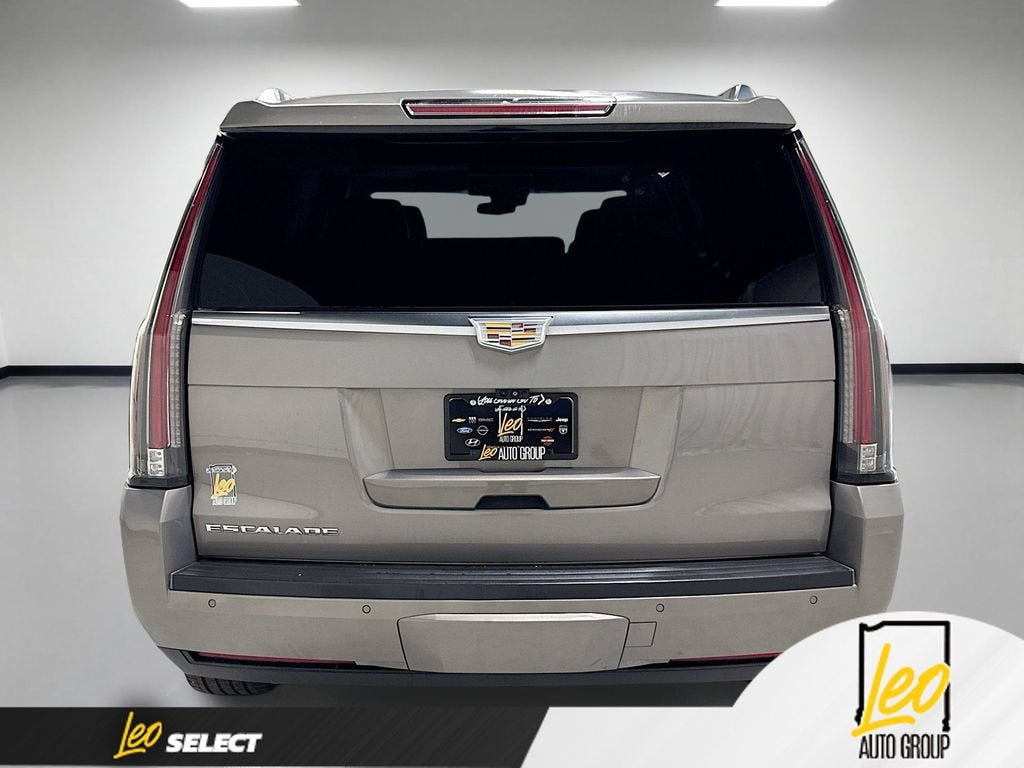 2017 Cadillac Escalade Luxury