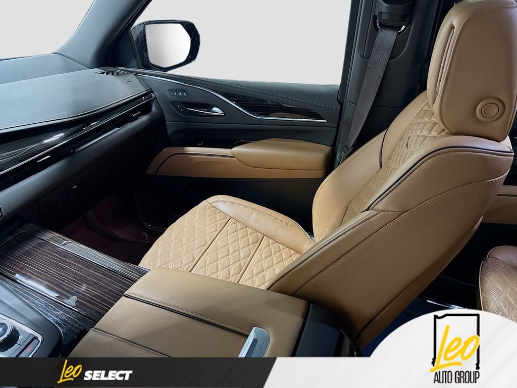 2023 Cadillac Escalade Sport