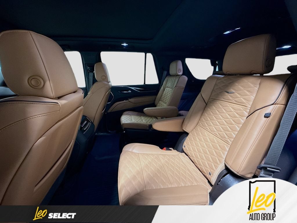 2023 Cadillac Escalade Sport