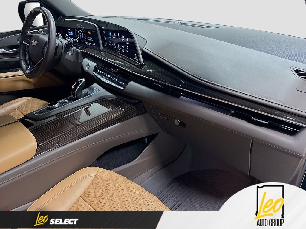 2023 Cadillac Escalade Sport