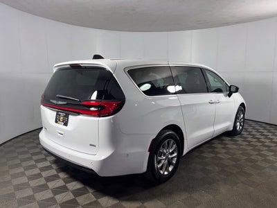 2024 Chrysler Pacifica Touring L AWD