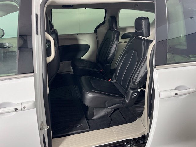 2024 Chrysler Pacifica Touring L AWD