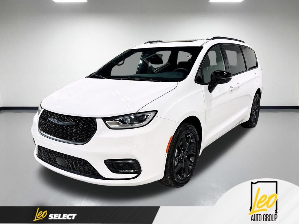2023 Chrysler Pacifica Limited AWD
