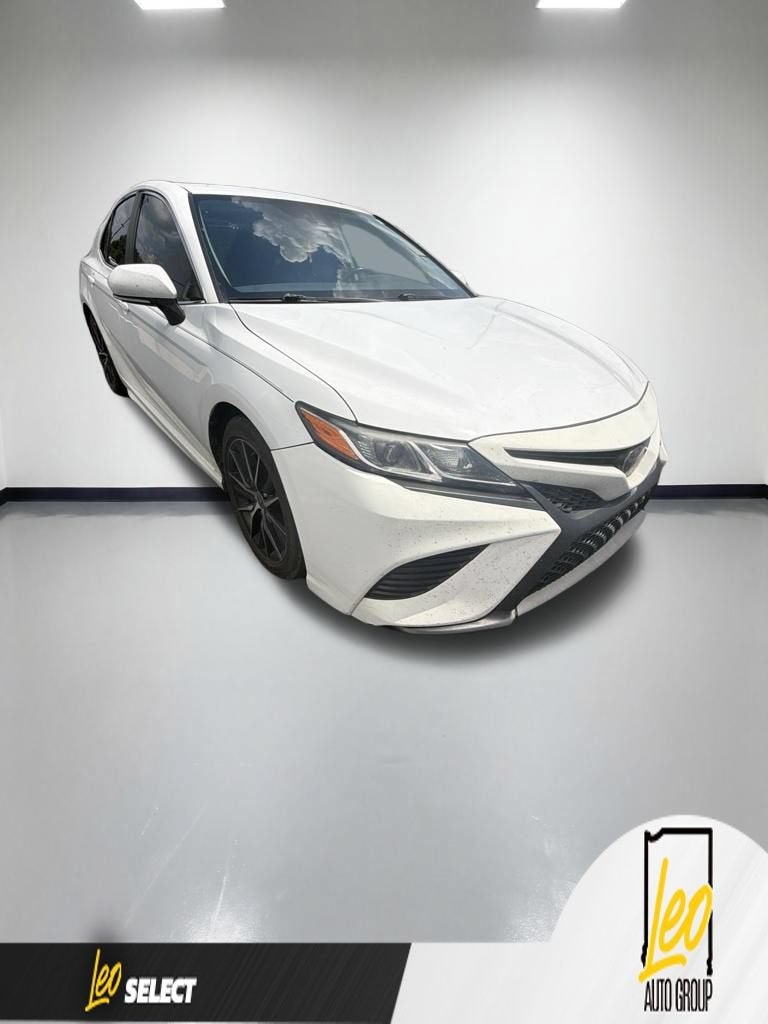 2020 Toyota Camry SE