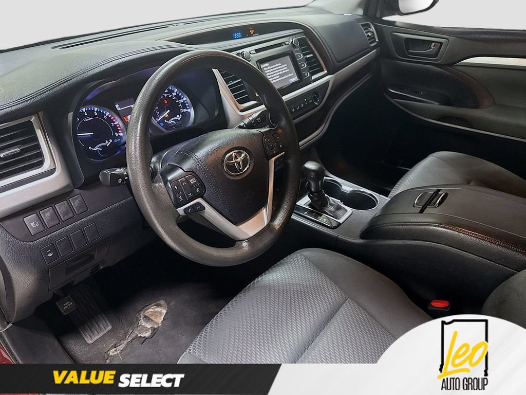 2019 Toyota Highlander LE