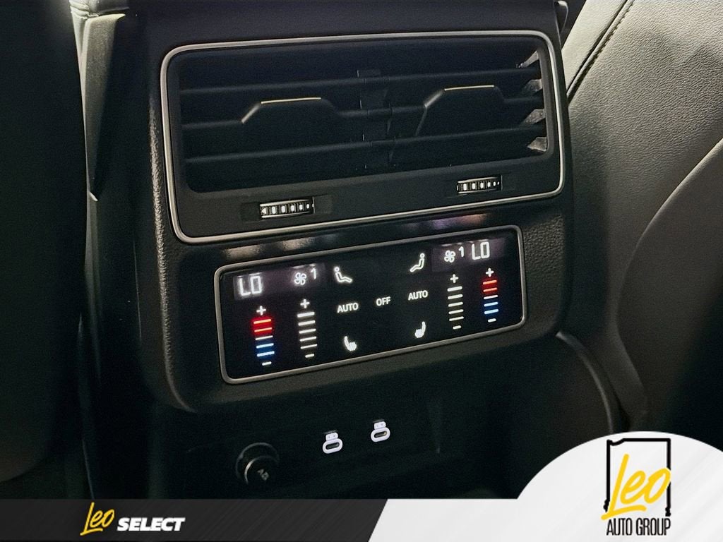 2023 Audi Q8 Premium Plus