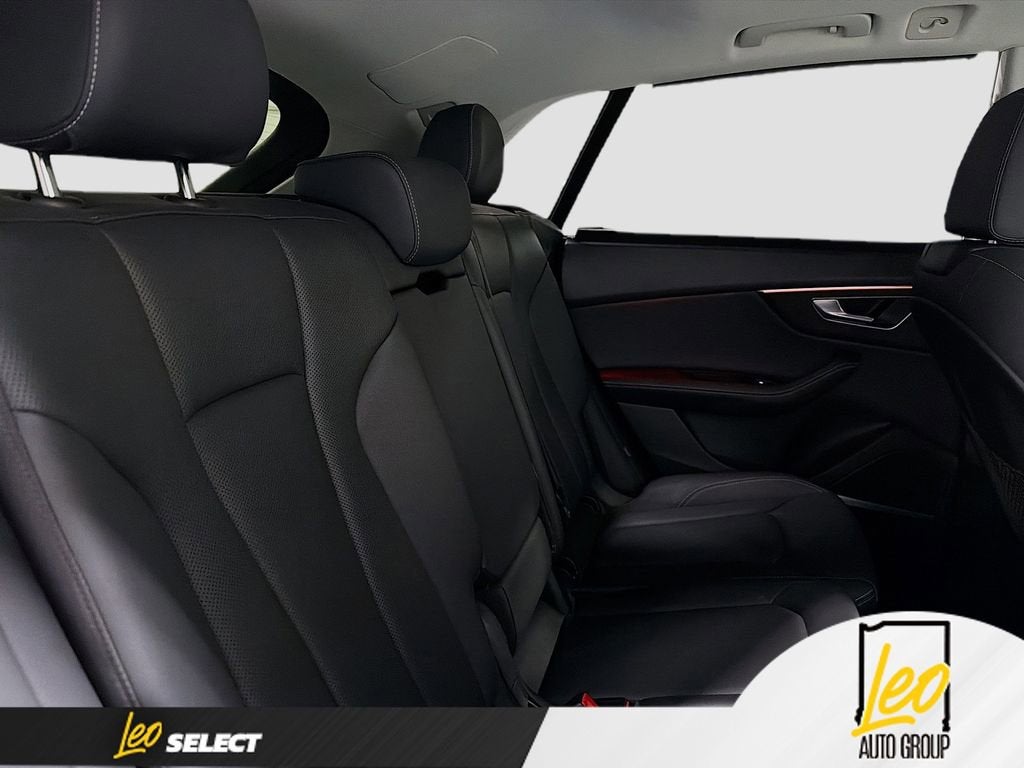 2023 Audi Q8 Premium Plus