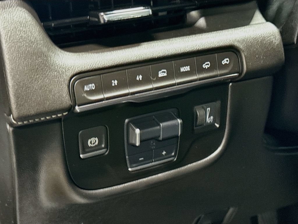 2023 Cadillac Escalade 4WD Sport