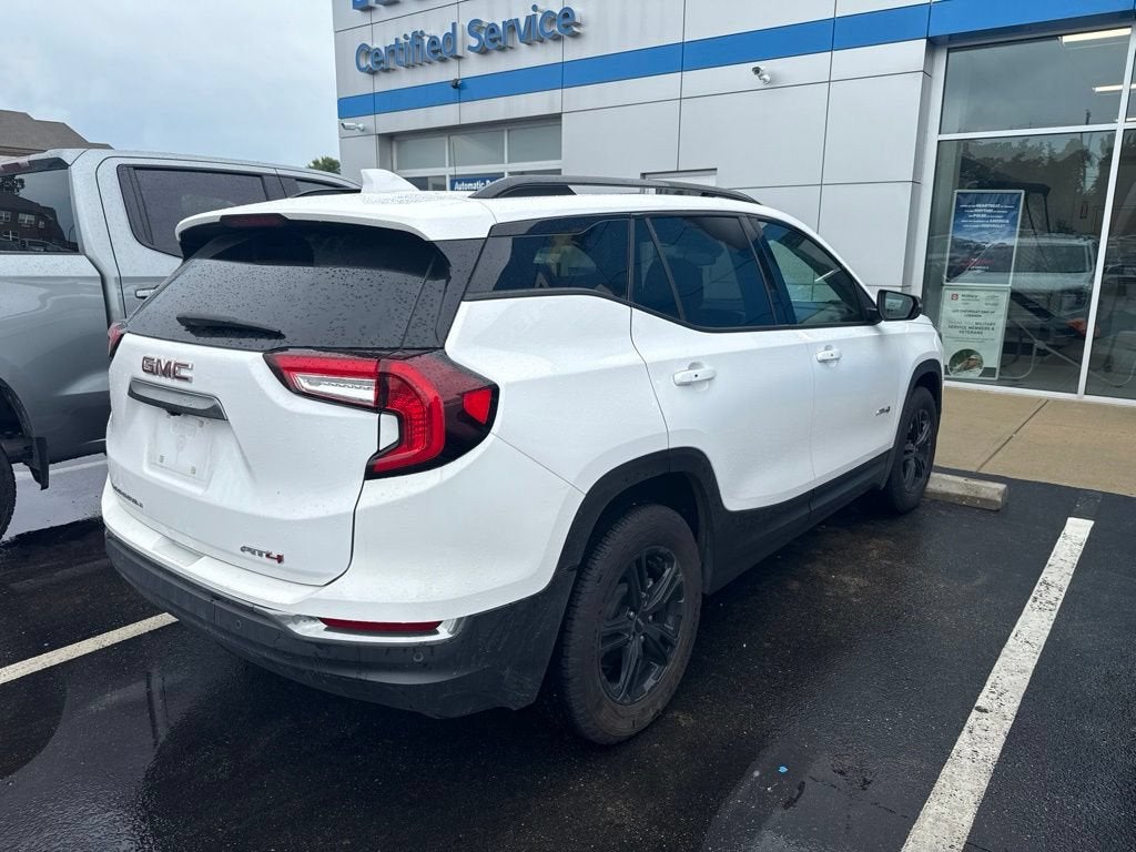 2023 GMC Terrain AT4